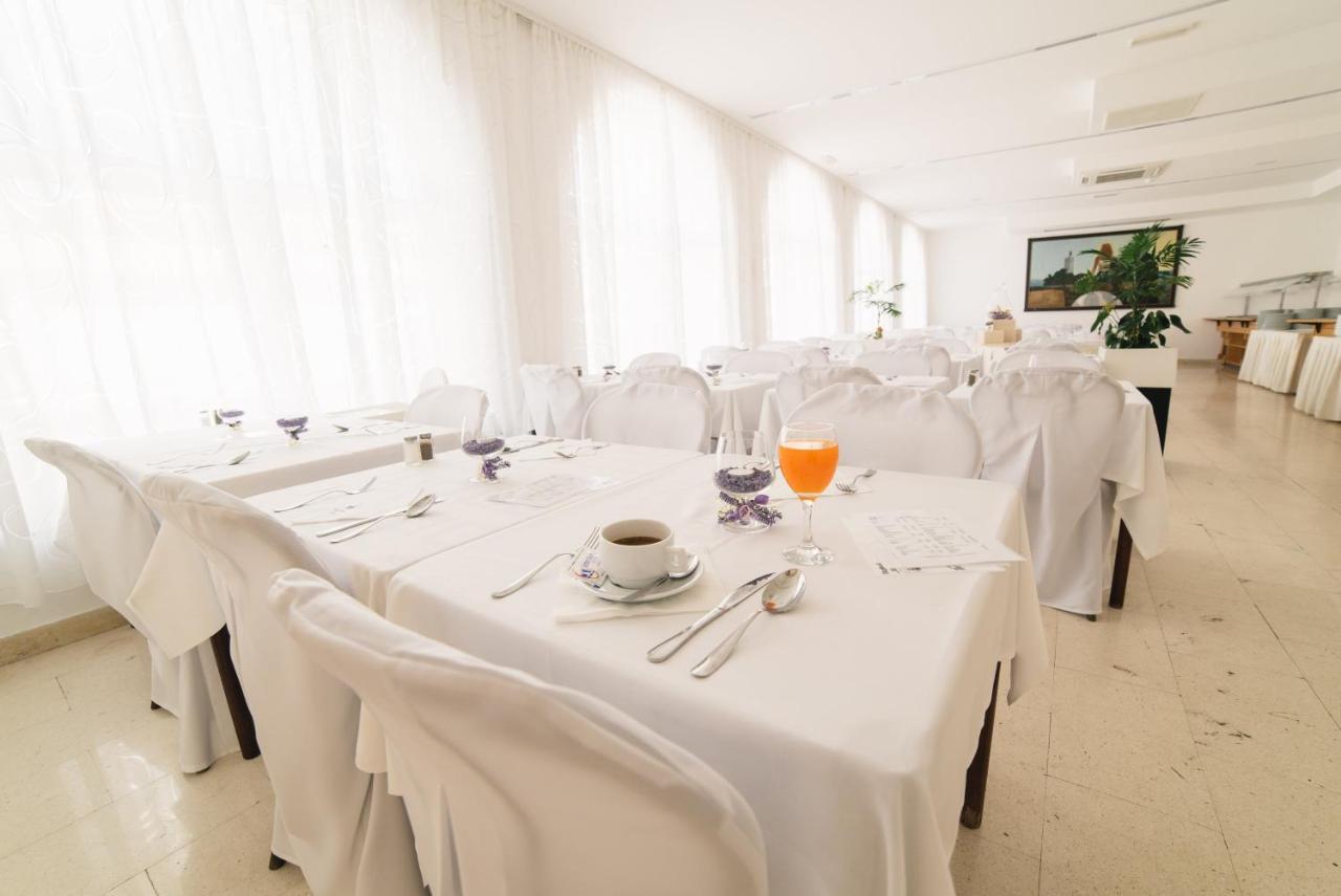 Paviljoni Slaven Hotel Selce Exterior photo